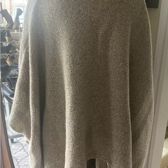 Womens La Vie 89 One Size Sweater Poncho Wool Blend Cream Ivory Tassel Oversized - Picture 5 of 7